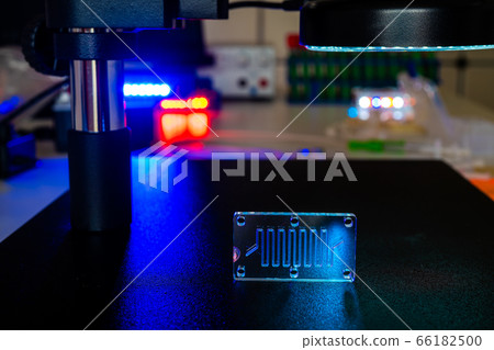 microfluidic device Instrument that uses micro 66182500