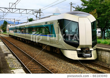 Express Liberty that runs fast on Aizu Road 66183040