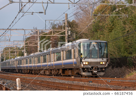 JR West 223系列(構圖) JR West 223系列(構圖) 66187456