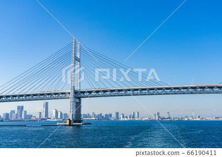 Yokohama Bay Bridge 66190411