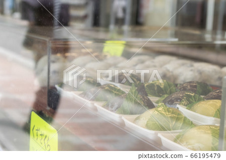 日本糖果店櫥窗 66195479