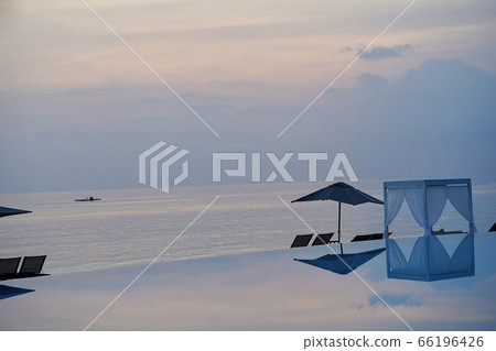 馬爾代夫輕多雲日落 馬爾代夫輕多雲日落 66196426