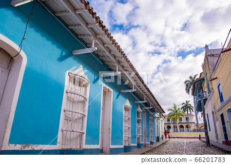 古巴特立尼達的多彩街道 66201783