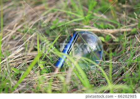 IR頁等。圖像照片（水晶和筆） 66202985