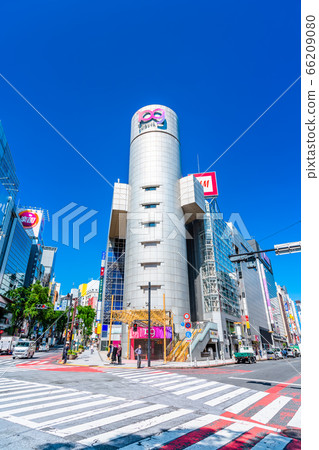 Tokyo Shibuya Dogenzaka Intersection Stock Photo