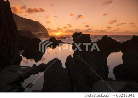 PORTUGAL MADEIRA PORTO MONIZ COAST 66212341