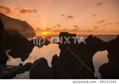 PORTUGAL MADEIRA PORTO MONIZ COAST 66212344