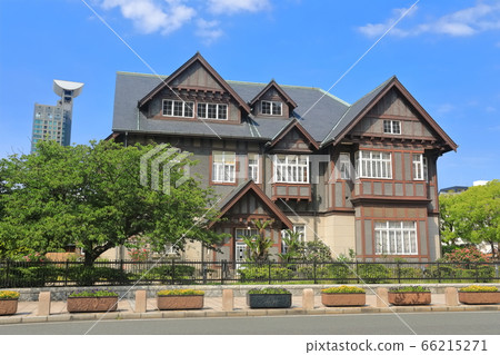 [Fukuoka Prefecture] Former Moji Mitsu Club and Mojiko Retro High Mart under sunny weather 66215271