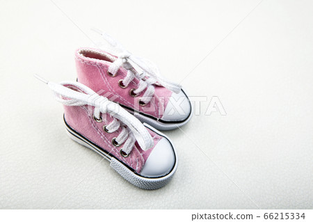 image of sneakers white background  66215334