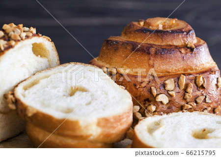 a wheat flour bun a wheat flour bun 66215795