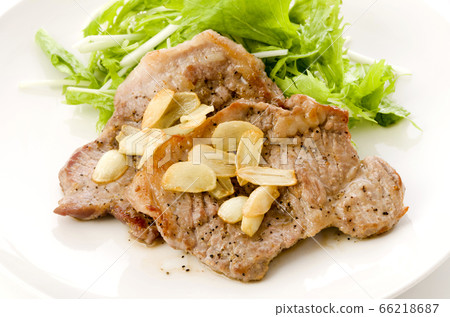 Pork shoulder loin steak 66218687