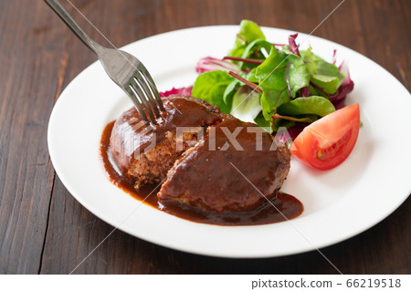 Demiglace hamburger steak 66219518