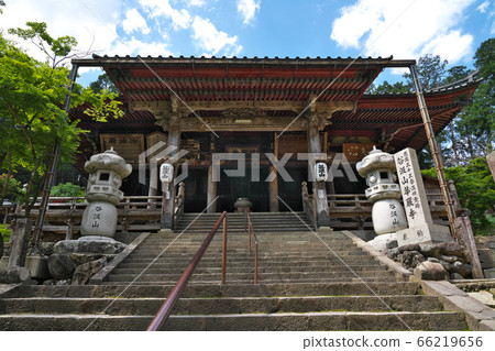[Kegonji Main Hall] Tanigumi Tokuzumi, Ibigawa-cho, Ibi-gun, Gifu Prefecture 66219656