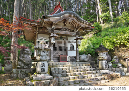 [Kegonji Mangakudo] Gifu Prefecture Ibi-gun Ibigawa-cho Tanigumi Tokuzumi 66219663