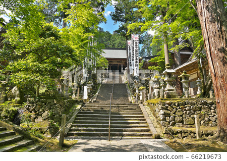 [Kegonji Main Hall] Tanigumi Tokuzumi, Ibigawa-cho, Ibi-gun, Gifu Prefecture 66219673