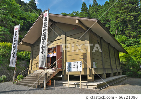 [Yokozoji Temple] Tanikukamibara, Ibigawa-cho, Ibi-gun, Gifu Prefecture 66221086