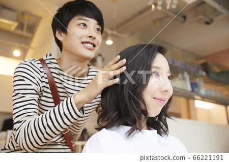 Haircut set for a young male hairdresser Haircut set for a young male hairdresser 66221191