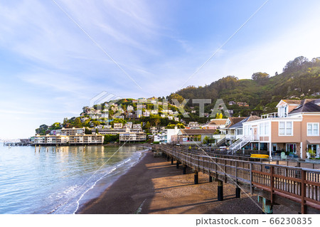 Sausalito Resort town for San Francisco people 66230835