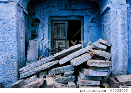 Blue houses in streets of of Jodhpur Blue houses in streets of of Jodhpur 66233965