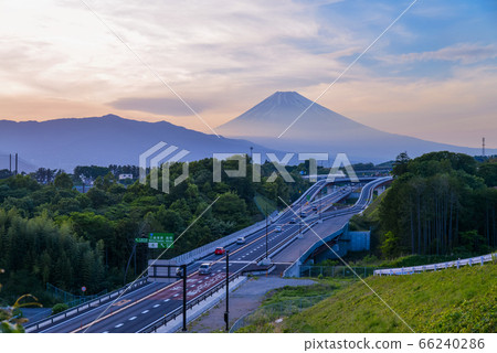 （靜岡縣）伊豆過境路和富士山夜景 66240286