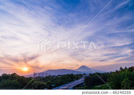 (Shizuoka Prefecture) Izu Transit Road and Mt. Fuji evening view 66240288