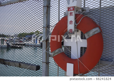 Life preserver 66241824