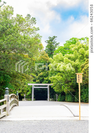 Ise Jingu Geku Hijiri Bridge and Torii Ise Jingu Geku Hijiri Bridge and Torii 66243058