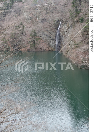 Retrospective waterfall (Mikaeri no Taki) Tochigi Nasushiobara 66243713