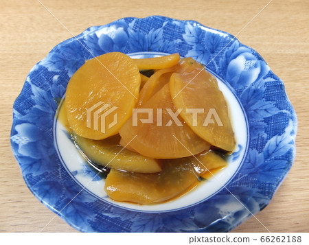 Pickled radishes in soy sauce 66262188