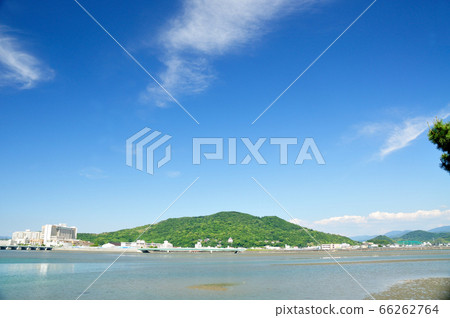 若歌山Kataonami公園的長草山景色 若歌山Kataonami公園的長草山景色 66262764