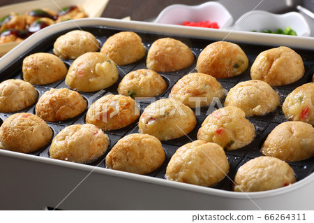 Takoyaki party 66264311