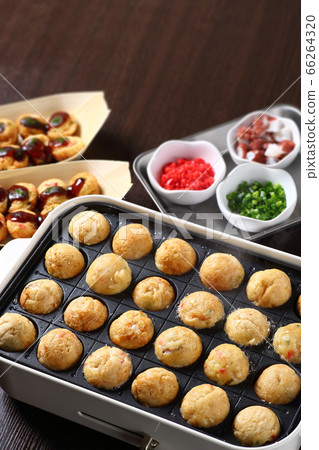 Takoyaki party 66264320