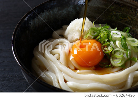 Chilled kamatama udon Chilled kamatama udon 66264450
