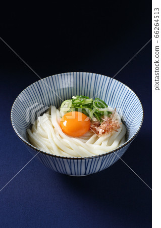Kamatama udon, dark blue background 66264513