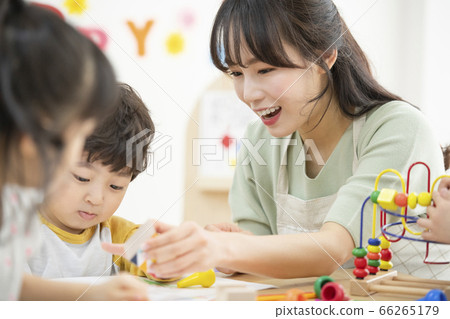 業務,女人,老師 業務,女人,老師 66265179