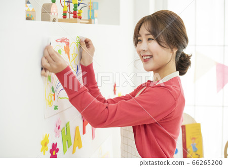業務,女人,老師 業務,女人,老師 66265200