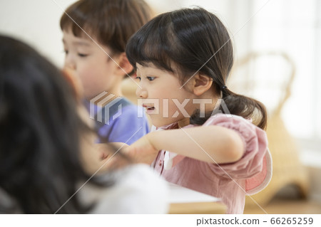 Lifestyle,boy,girl,kindergarten Lifestyle,boy,girl,kindergarten 66265259