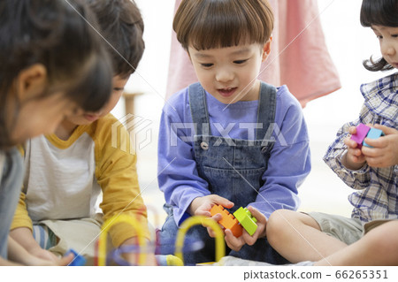 Lifestyle,boy,girl,kindergarten Lifestyle,boy,girl,kindergarten 66265351