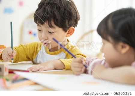 生活方式,男孩,女孩,幼兒園 生活方式,男孩,女孩,幼兒園 66265381