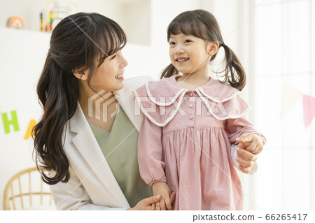 Lifestyle,woman,kindergarten Lifestyle,woman,kindergarten 66265417