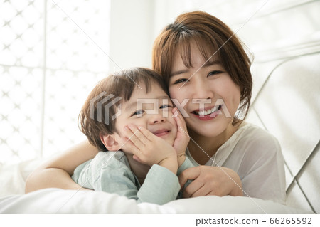 Lifestyle,son,daughter 66265592