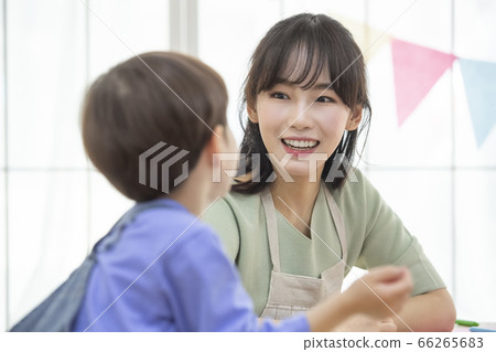 Business,woman,teacher 66265683