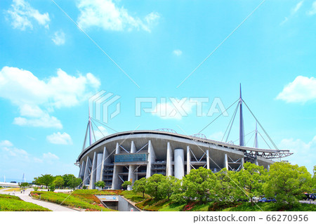 Scenery of the fresh green Toyota Stadium and its surroundings 66270956