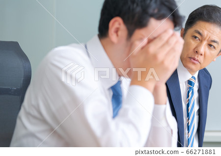 boss, harassment in the workplace, business man 66271881