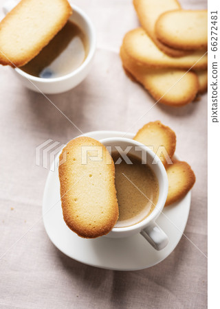 Italian traditional cookies Cat tongues Italian traditional cookies Cat tongues 66272481