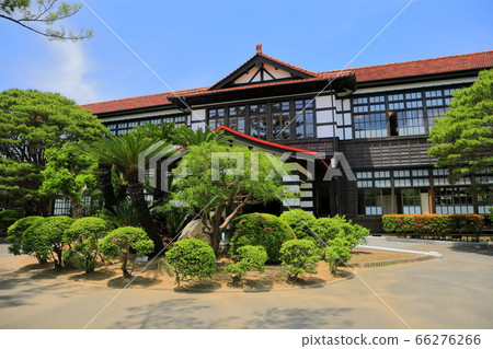 [Yamaguchi Prefecture] Hagi-Meirin School under sunny weather 66276266