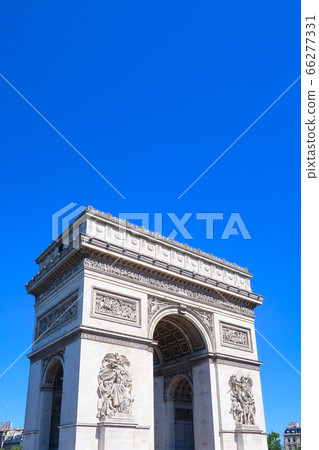 Arc de Triomphe Paris 66277331