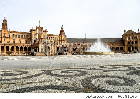 Plaza de Espana, Spanish square in the centre of 66281169
