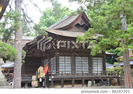 "Waden of Takeda Shrine" seen from the side (2611 Kofuchucho, Kofu City, Kofu City, Yamanashi Prefecture) 66287201