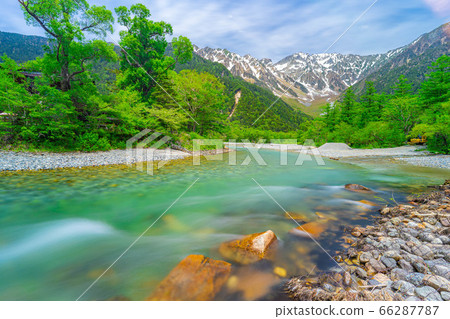 Scenery of Kamikochi in early summer captured by slow shutter [Nagano Prefecture] 66287787